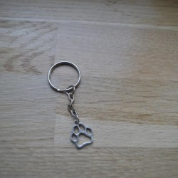 Porte-clés chien en métal