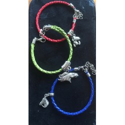 Bracelets cuirs plusieurs...