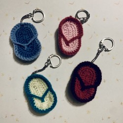 Porte-clés en crochet forme...