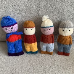 Bonhommes amigurumi en tricot