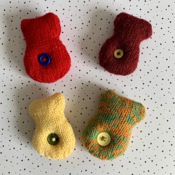 Jouet poisson en tricot