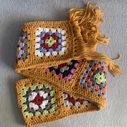 Echarpe en tricot...
